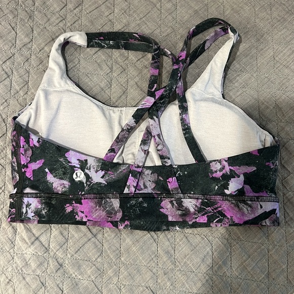 Lululemon Energy Bra. Sz 8 - Picture 2 of 3